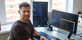 Kiedy warto skorzystać z usług firmy IT